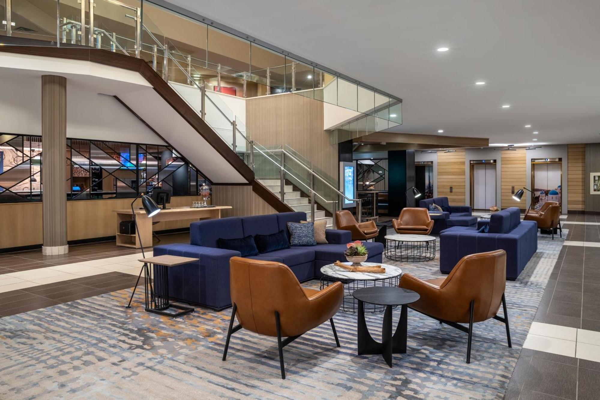 Delta Hotels By Marriott Saskatoon Downtown Exterior photo